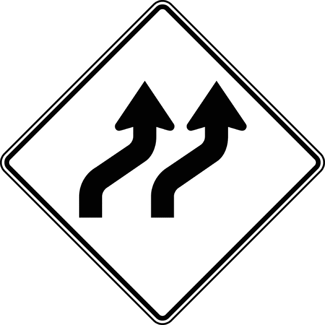 Double Reverse Curve, Black and White