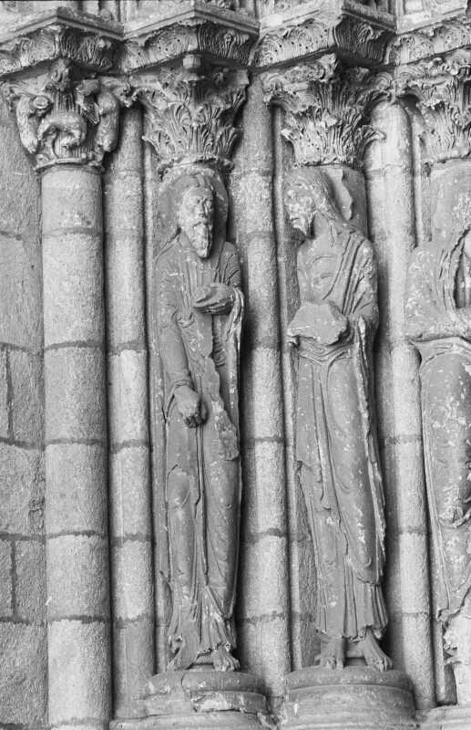 San Vicente de Ávila, west portal, left side, outer two apostles