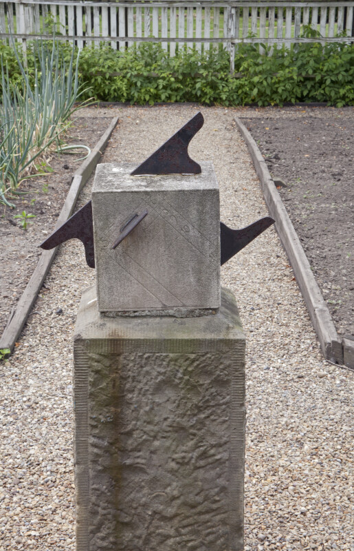 A Five-Sided Sundial