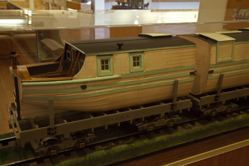 A Model of a Canal Barge Aft Segment