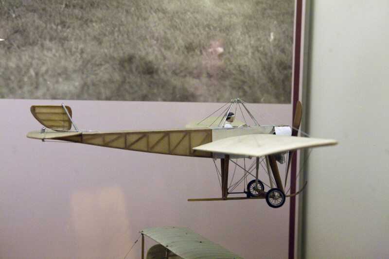 Columbia Monoplane Model