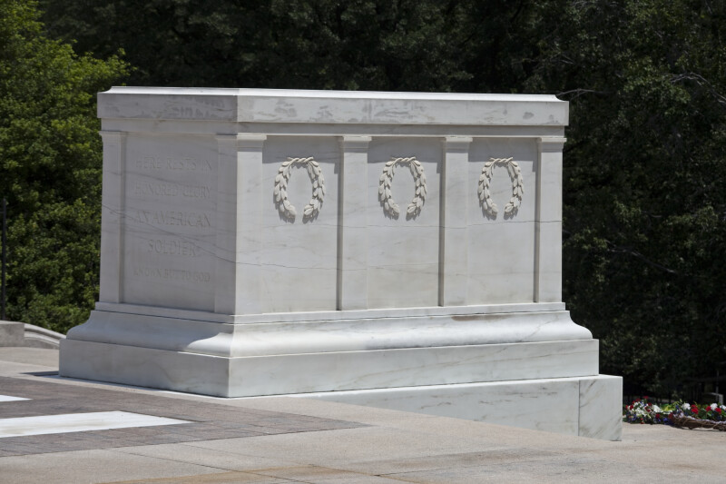 Cracks in Tomb of the Unknown Soldier