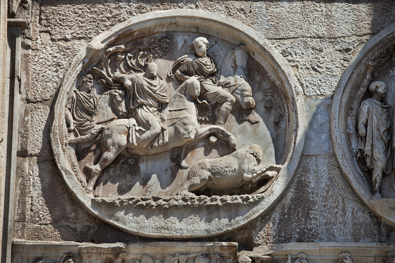 Emperor Hadrian and the Hunting of the Bear