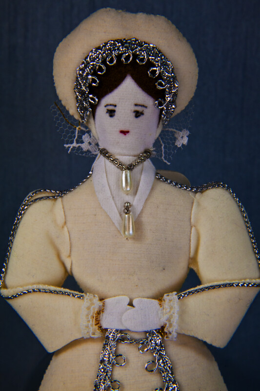 England Queen Katherine Howard Doll with Pearl Jewelry (Dark Background)