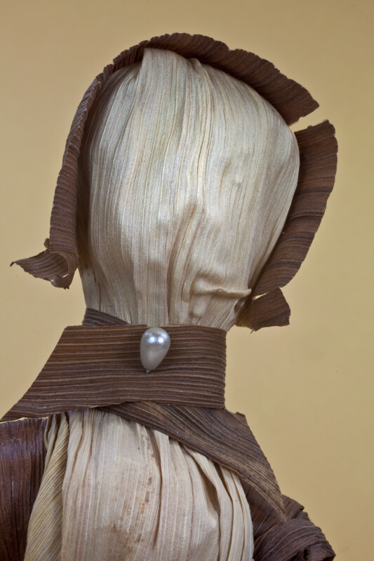 Illinois Corn Husk Doll Handcrafted in Illinois (Close Up)