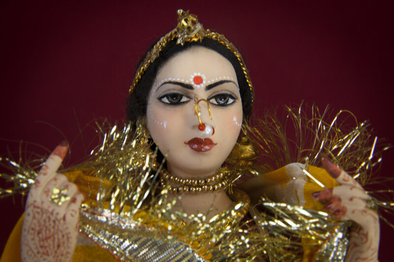 India Hand Painted Bride Doll from Rajasthani India with Gold Nose Ring and Necklace (Close Up)