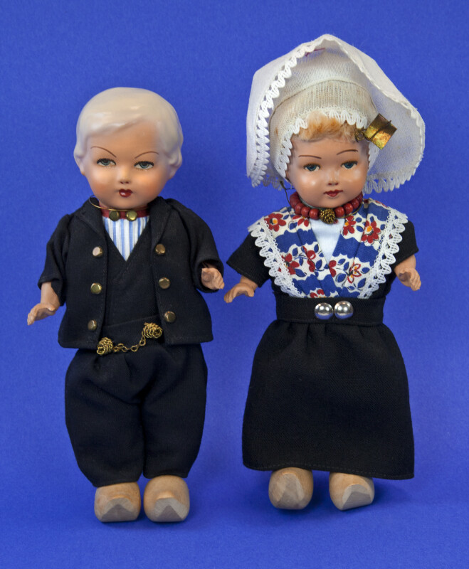 Netherlands Boy and Girl Dolls Wearing Traditional Dutch Costumes (Full View)