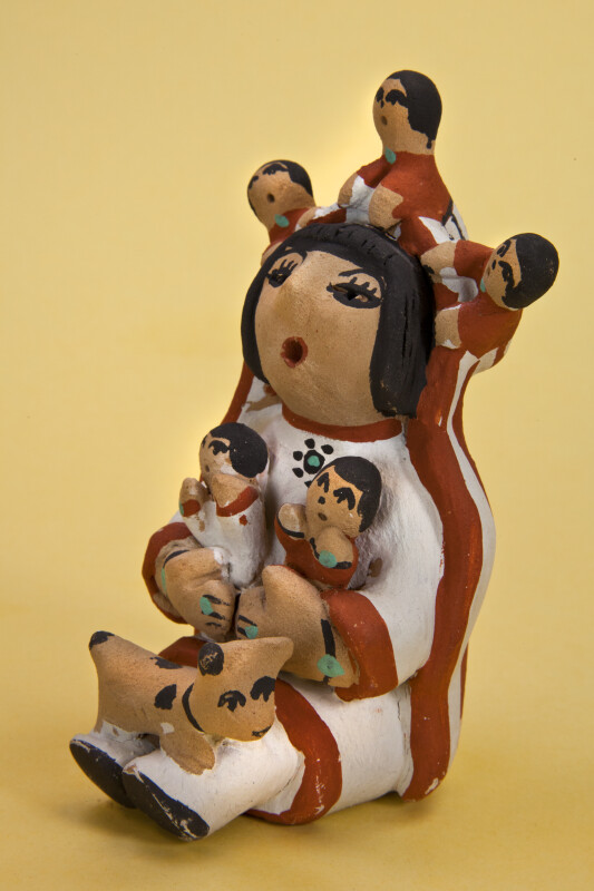 New Mexico Ceramic Figurine of Pueblo Indian Storyteller Woman with Five Children (Three Quarter View)