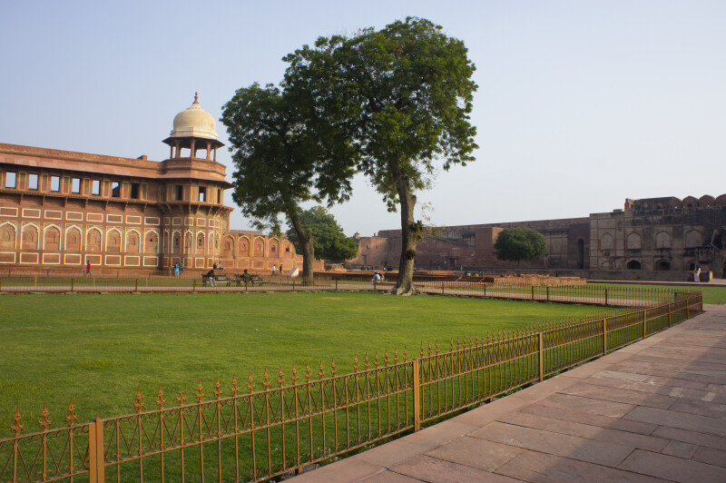 Pillar of Jehangiri Mahal