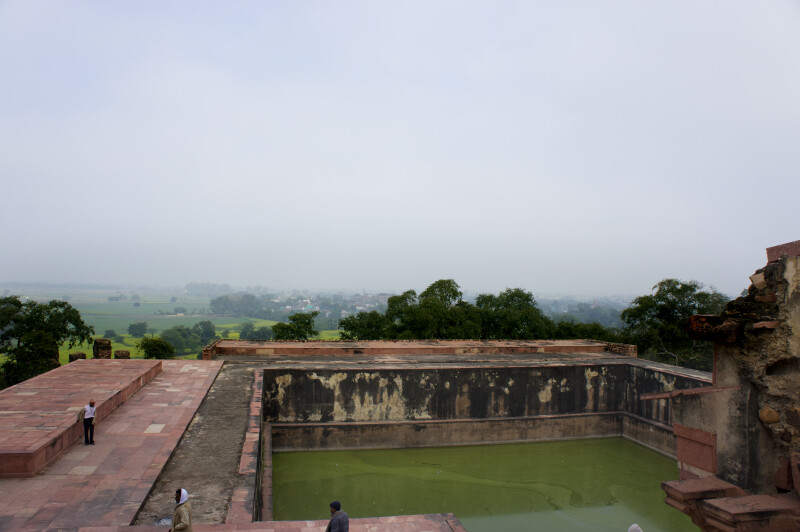 Pool in Fatehpur Sikri