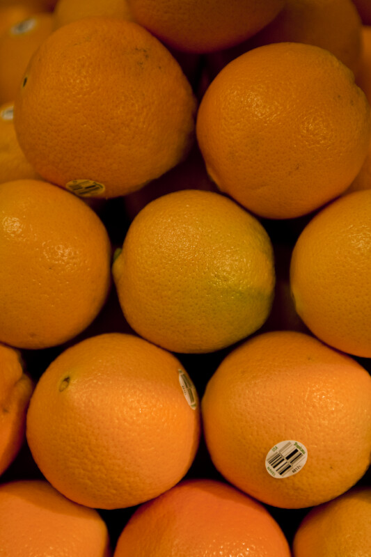 Pyramid of Oranges