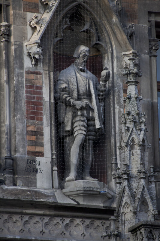Sculpture of Louis X, Duke of Bavaria