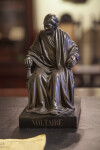 Statue of Voltaire