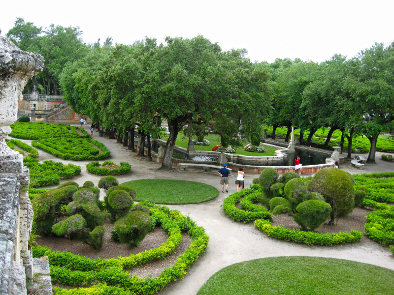 Viscaya Gardens
